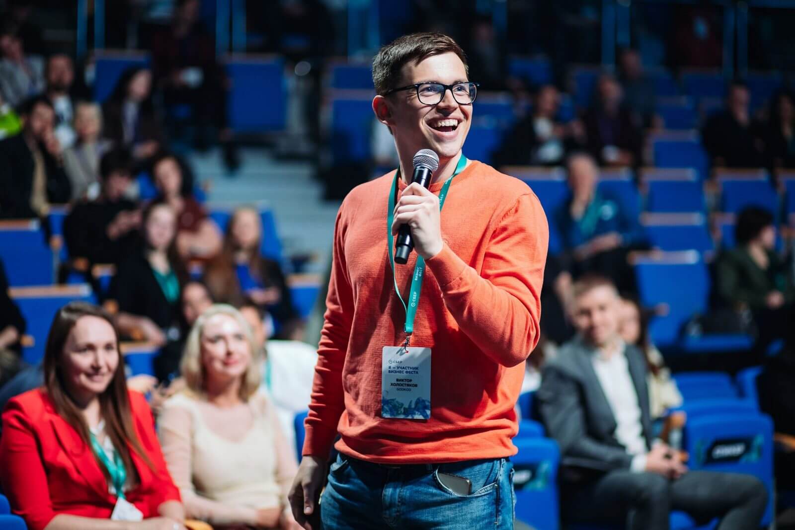 Виктор Холостяков - основатель Год Код